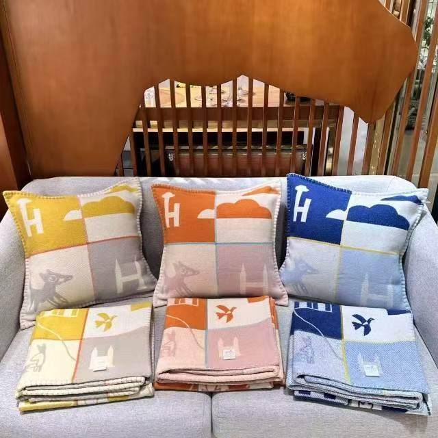 Hermes blanket 135X170cm Cushion 50X50cm 070104