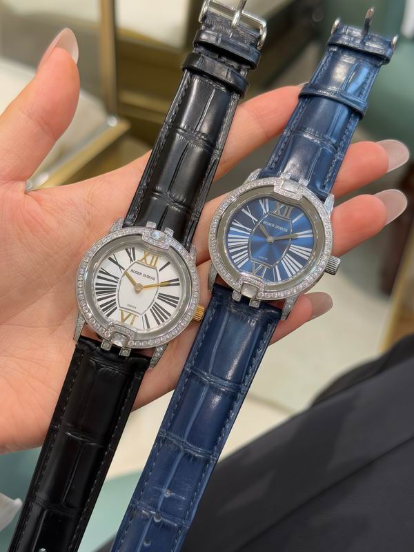 Roger Dubuis 35mm 111417