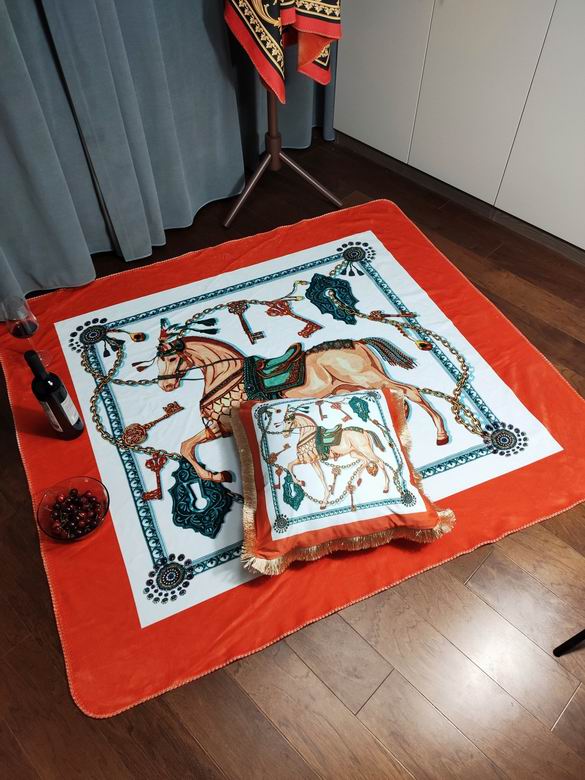 Hermes 1.5x1.5m 1.5x2m 2x2.3m 42
