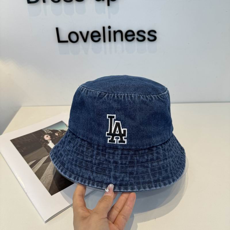 MLB hat 082902