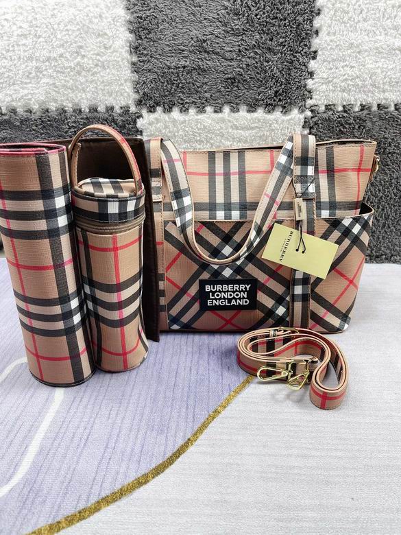 Burberry 38x30x15cm CX