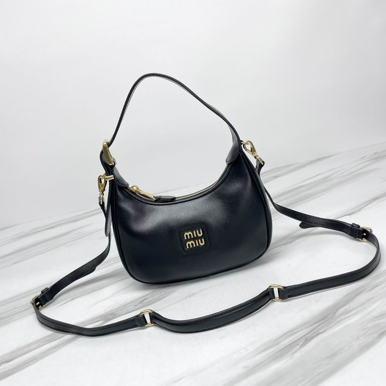 5BC161 20X17X6cm H 3colour