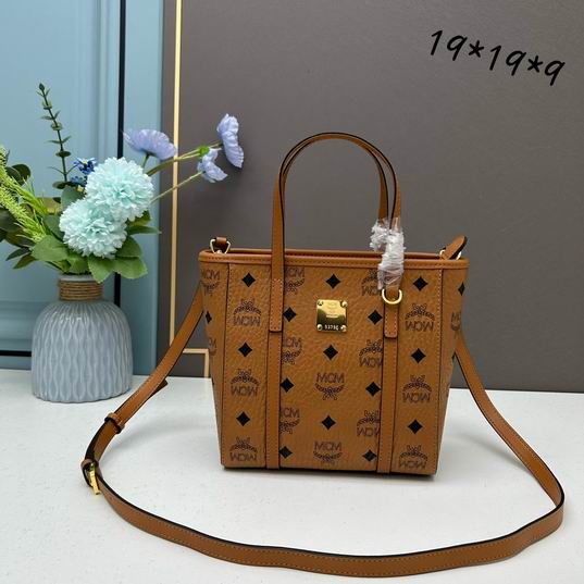 MCM Toni Visetos 18.5x19x9.5cm ww